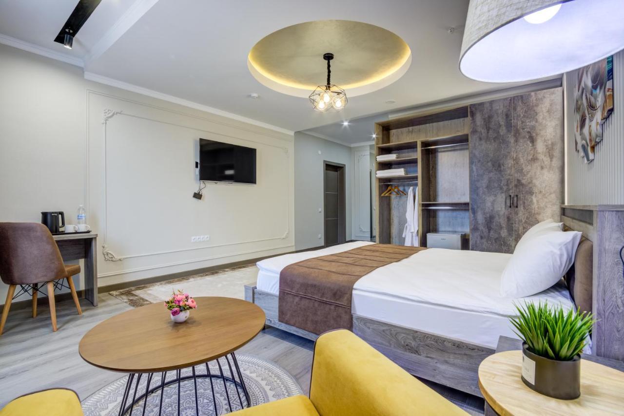 Inter Hotel Bishkek Exterior photo